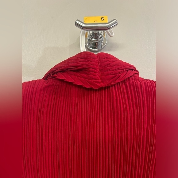 Chico’s Travelers Cardigan 3 Red Long Sleeve Fold Over Crinkle - Picture 8 of 8